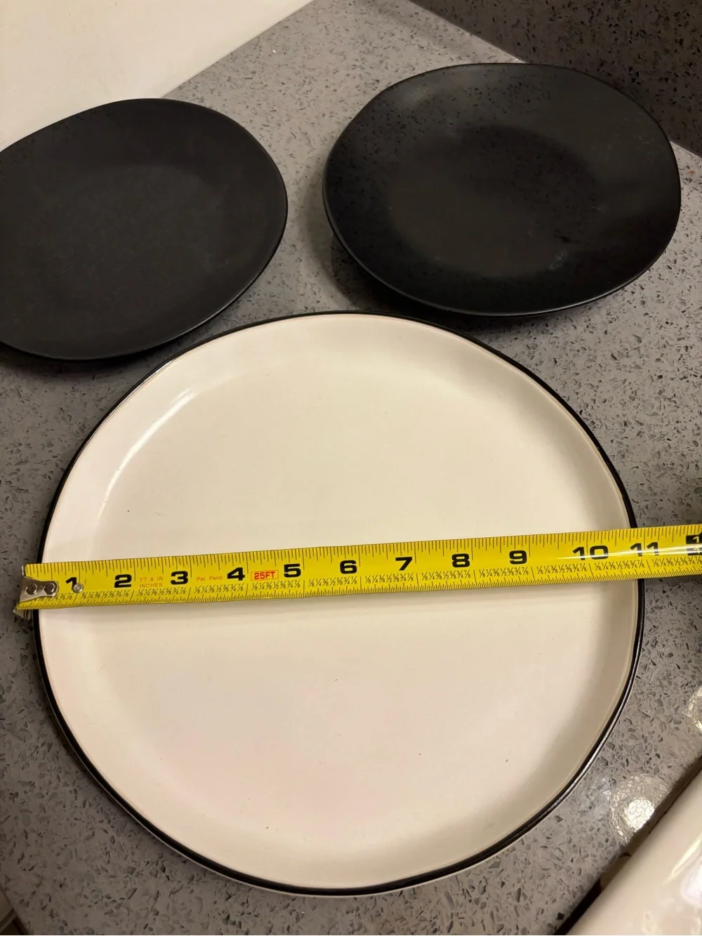 Crate &Barrel Leanne Ford Plate with 2 Craye &Barrel Mini Bowls